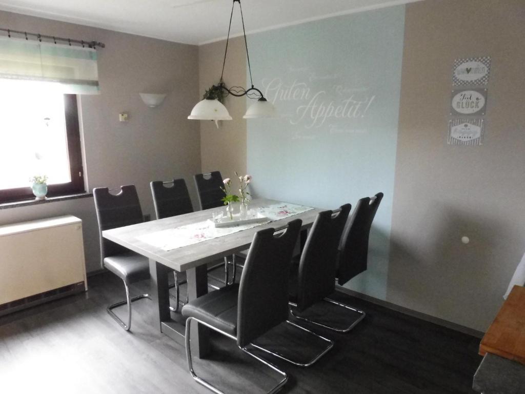 Spacious Apartment in Pracht near Forest Exterior foto