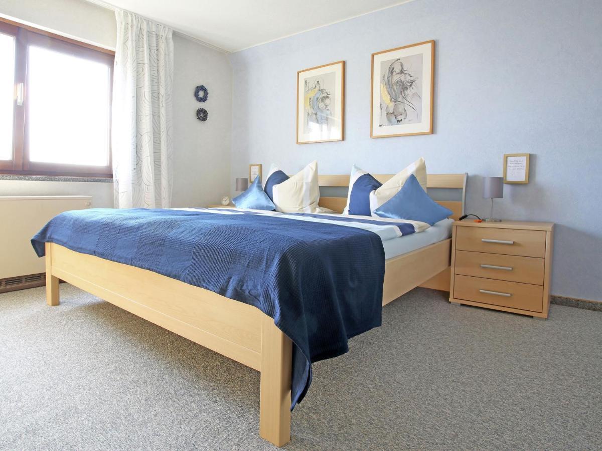 Spacious Apartment in Pracht near Forest Exterior foto